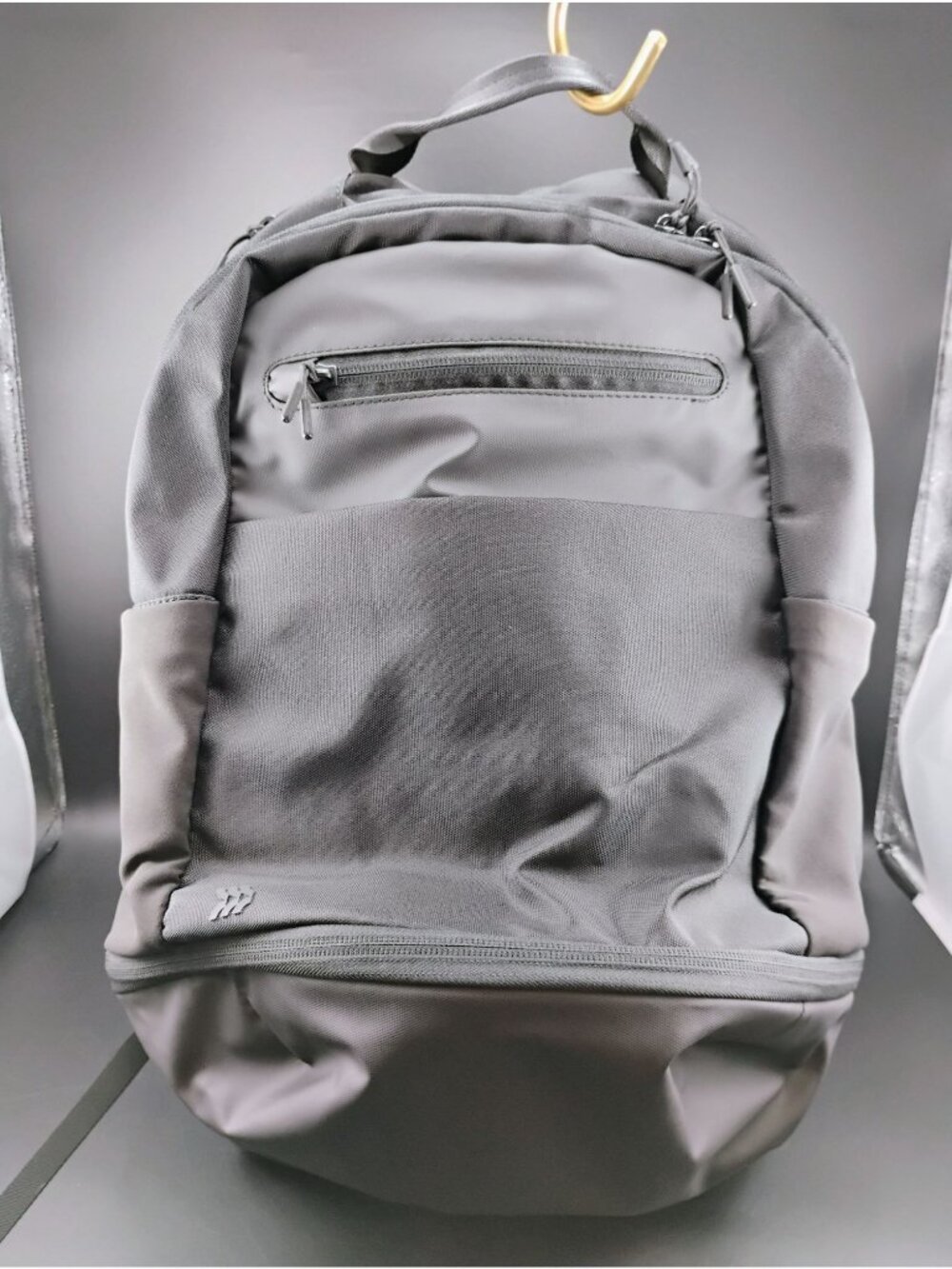 Durable Gray Backpack With Multiple Compartments & Reinforced Straps